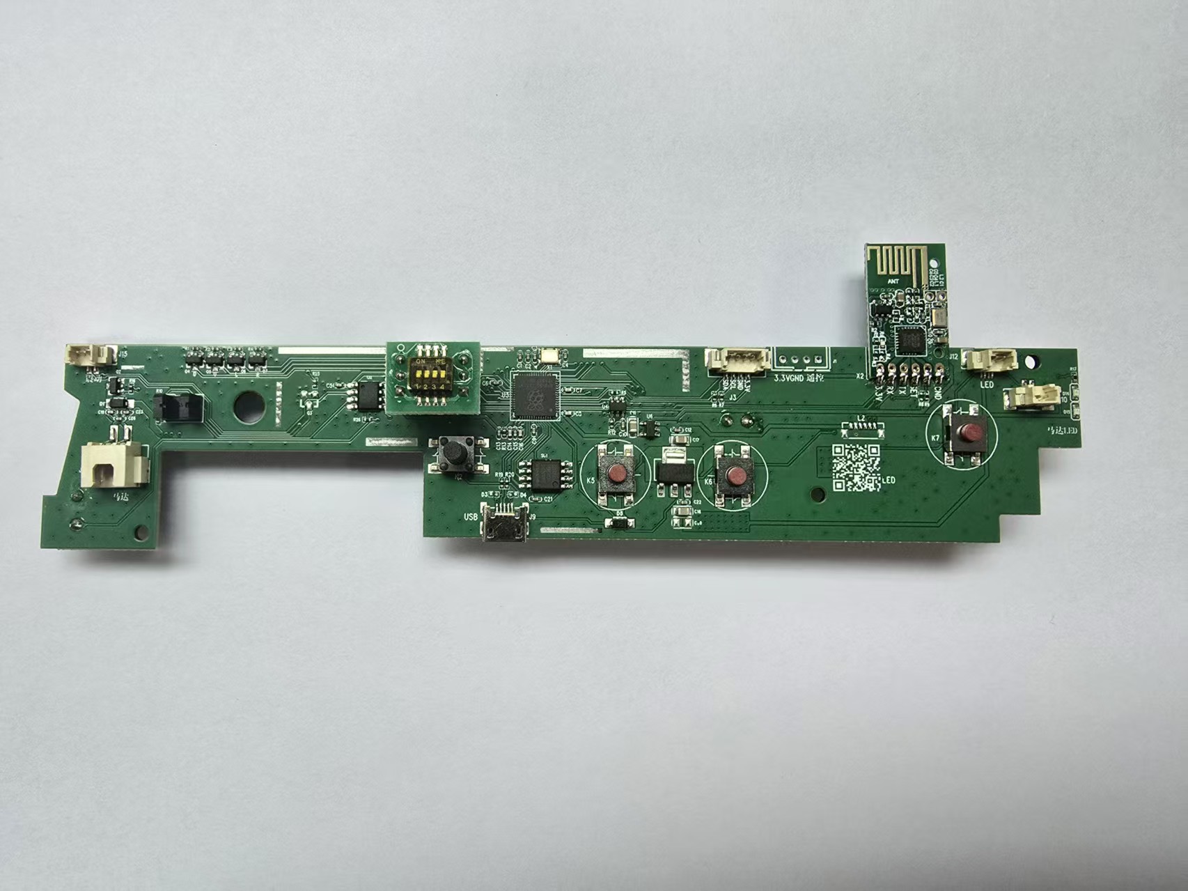 X-Gunner 2.4g Wireless Light G - مراجعة Retro Gaming Gun وسعره