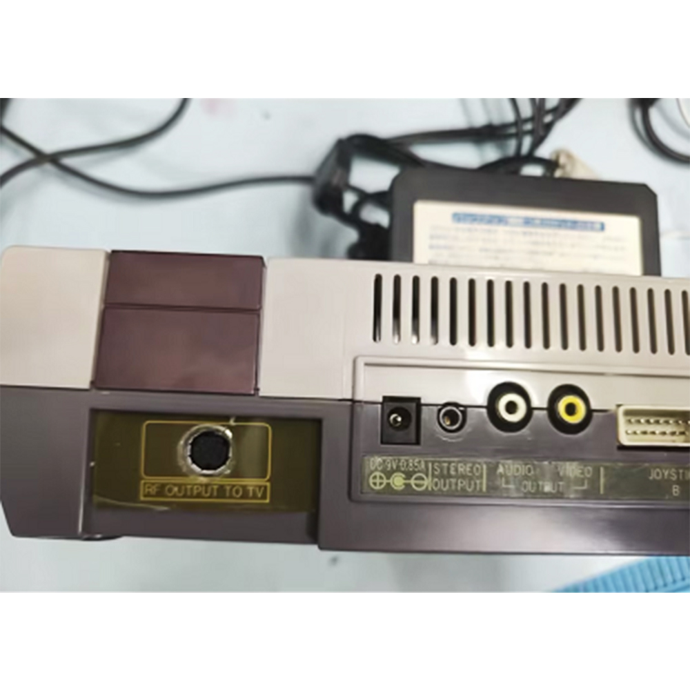 1:1 copy NESRGB kit Retro Game - مراجعة Retro Gaming Handheld وسعره