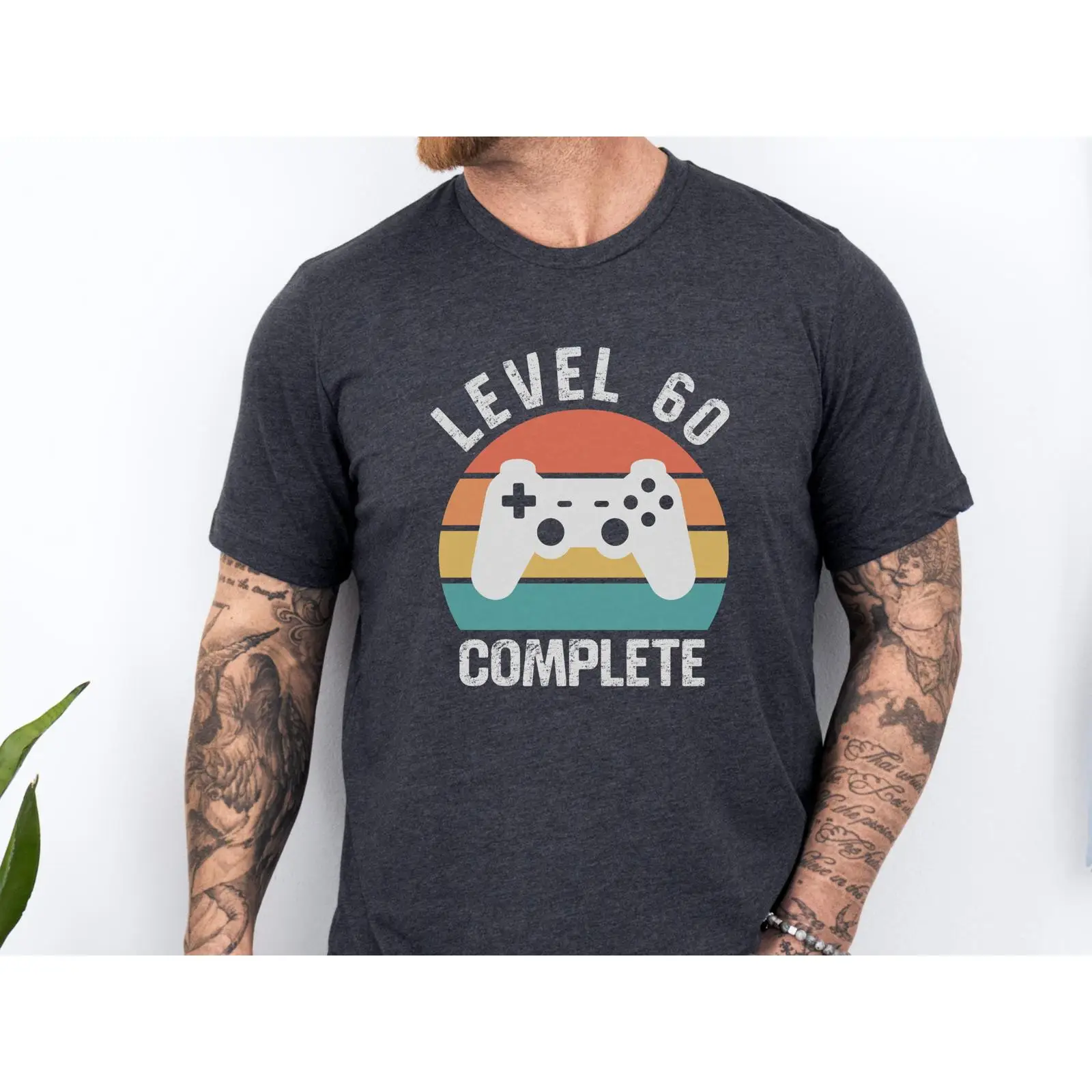 Level 60 Complete T Shirt Retr - مراجعة Retro Gaming Achievements وسعره