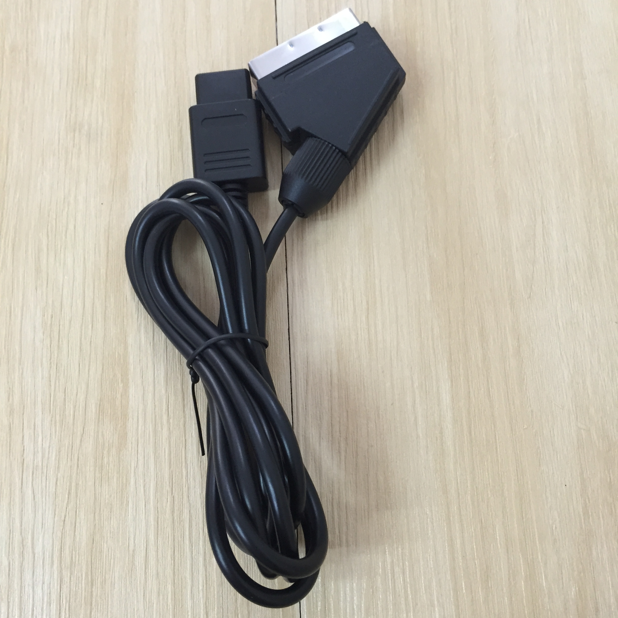 EU RGB SCART AV Cable Lead Cor - مراجعة Retro Gaming Cable وسعره