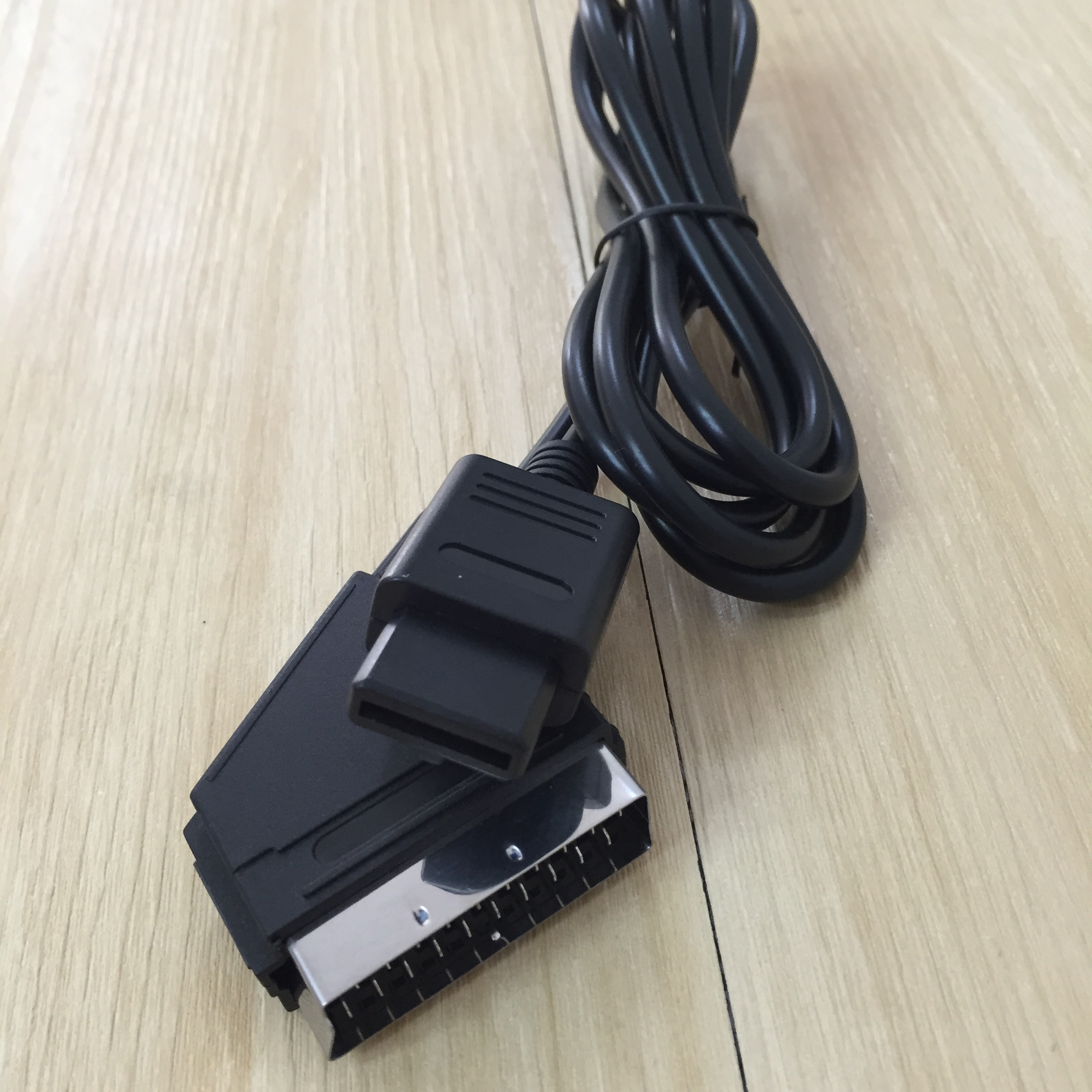 EU RGB SCART AV Cable Lead Cor - مراجعة Retro Gaming Cable وسعره